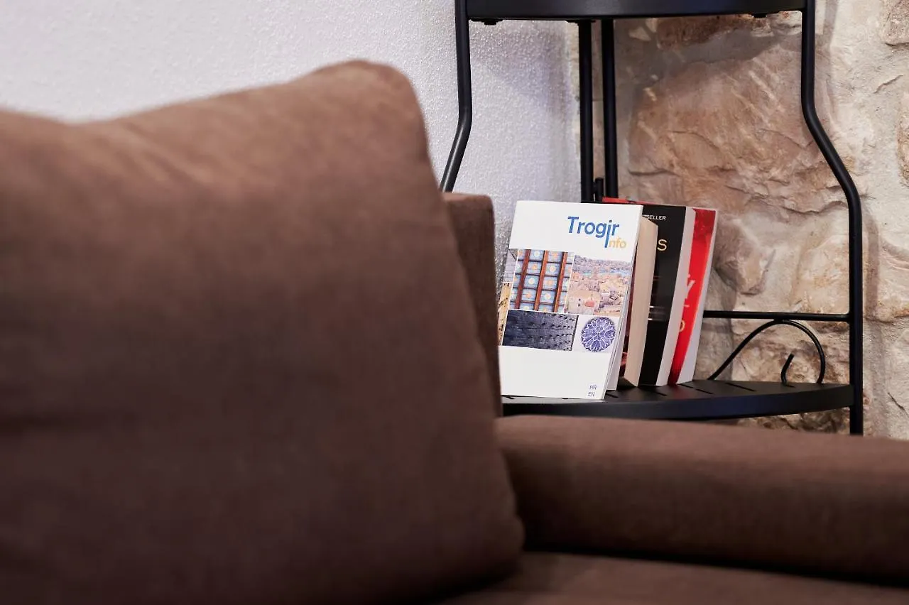 Apartments Ivica Trogir Guest house