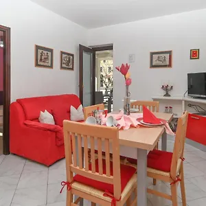 apartments-suncica-mali-losinj.primorje-gorskikotar.com/
