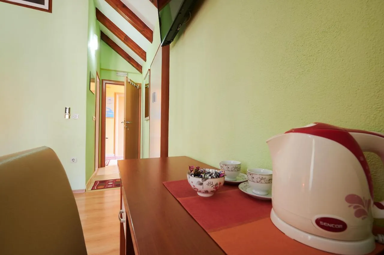 Apartments Ivica Trogir Guest house